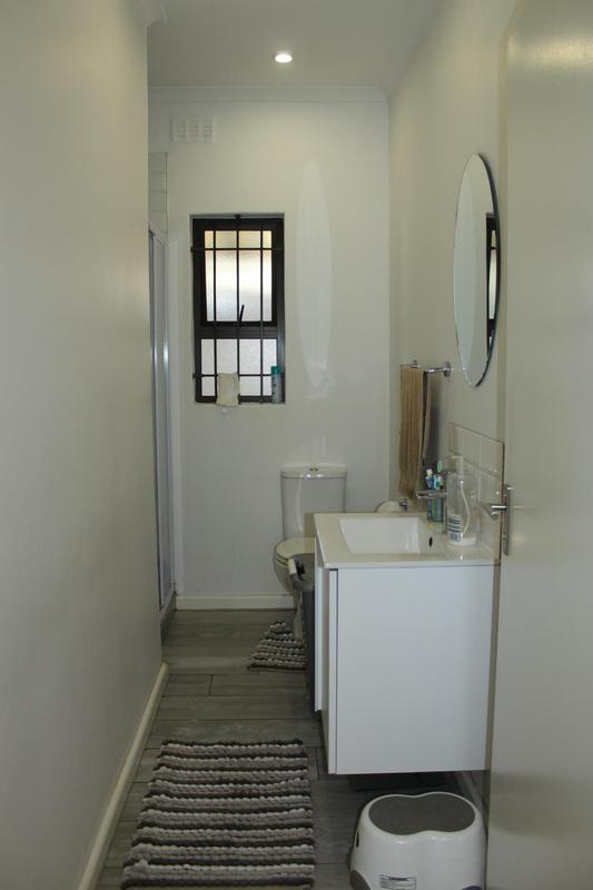 2 Bedroom Property for Sale in Churchill Estate Western Cape